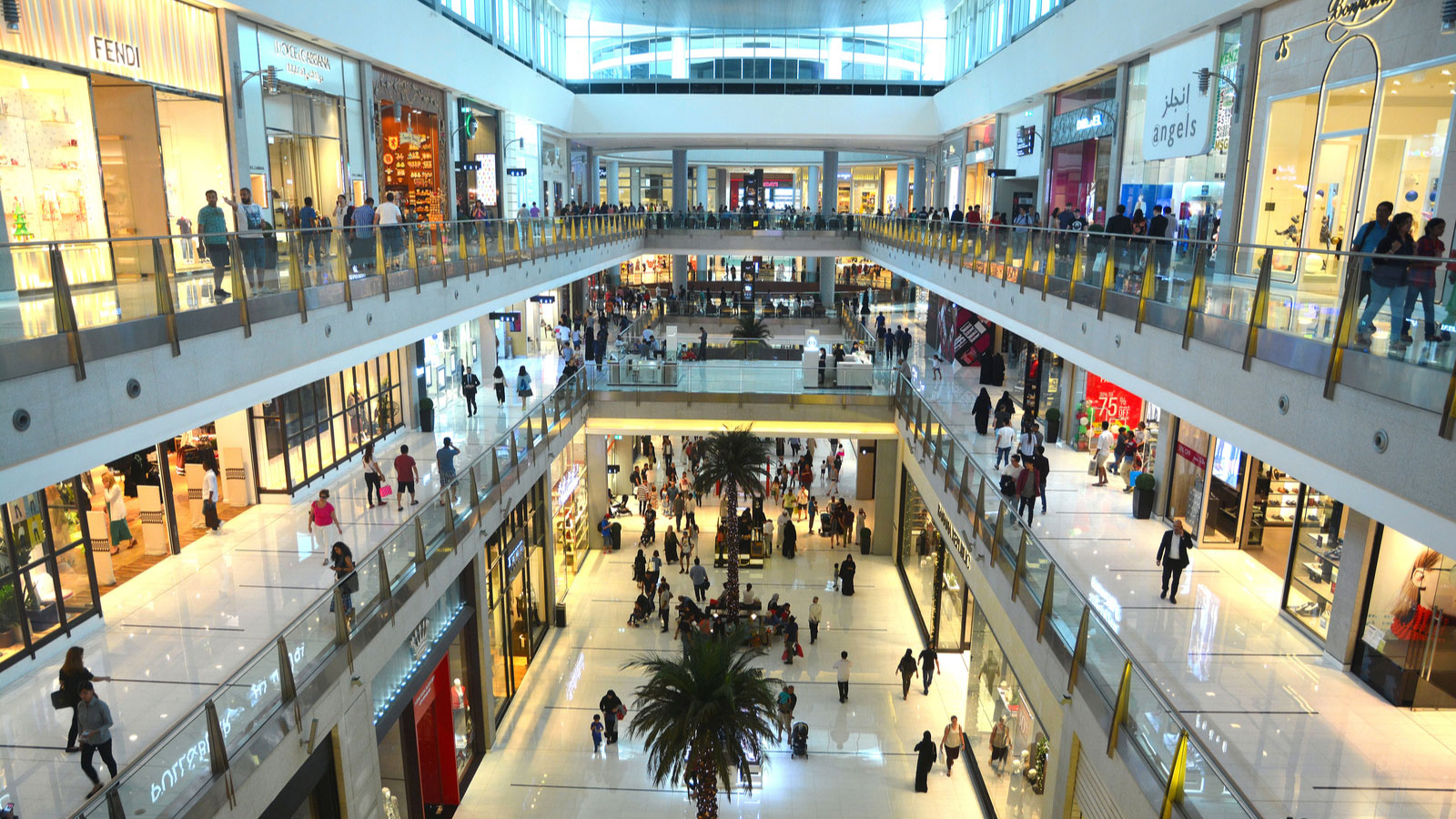 shutterstock_785440960 energy efficiency in retail